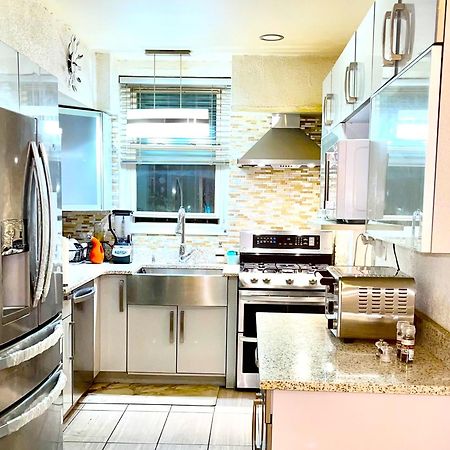 ניו יורק Lga Airport 3 Mins, 3 Bedroom Duplex House, Parking And Private Backyard, 9Mins Subway! מראה חיצוני תמונה
